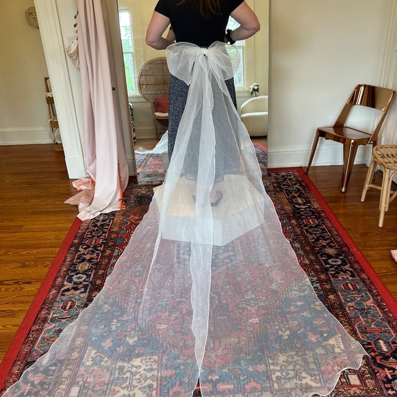 Lunaria Marie Bow - Picture 3 of 4